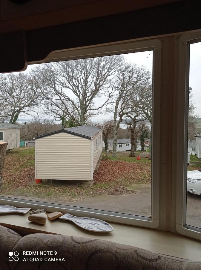 Family Holiday Home - Thorness Bay - Wifi Porchfield  Екстер'єр фото